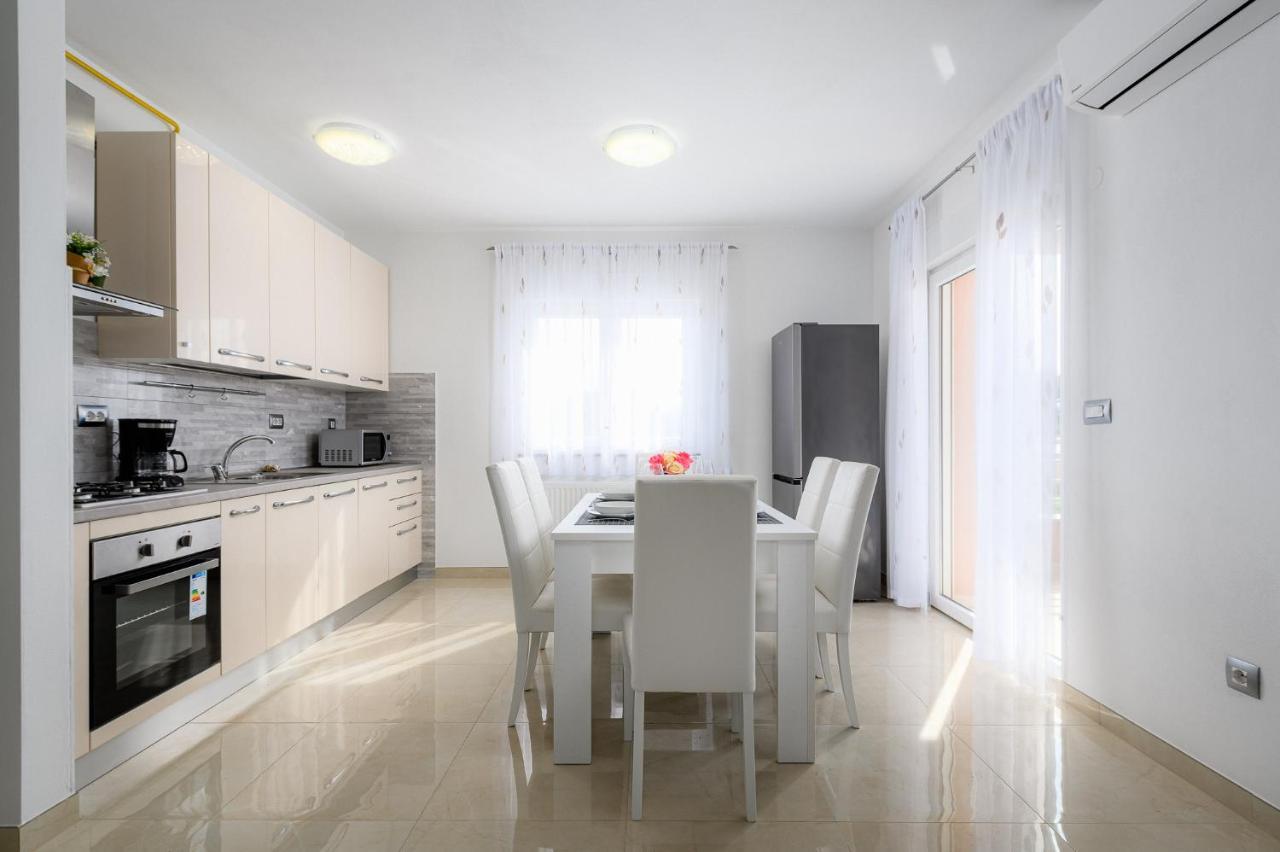 Stancija Amoroso Porec Apartments Exterior photo
