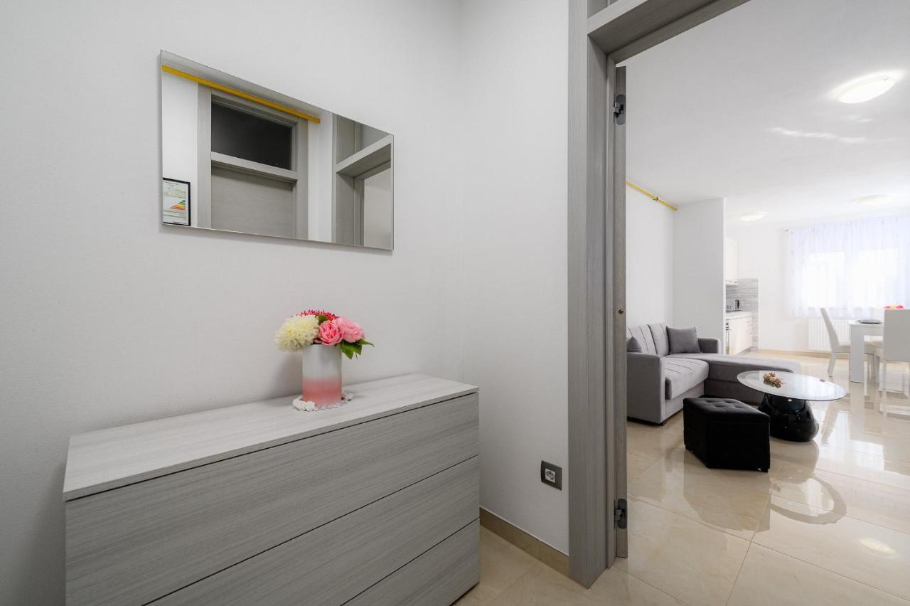 Stancija Amoroso Porec Apartments Exterior photo