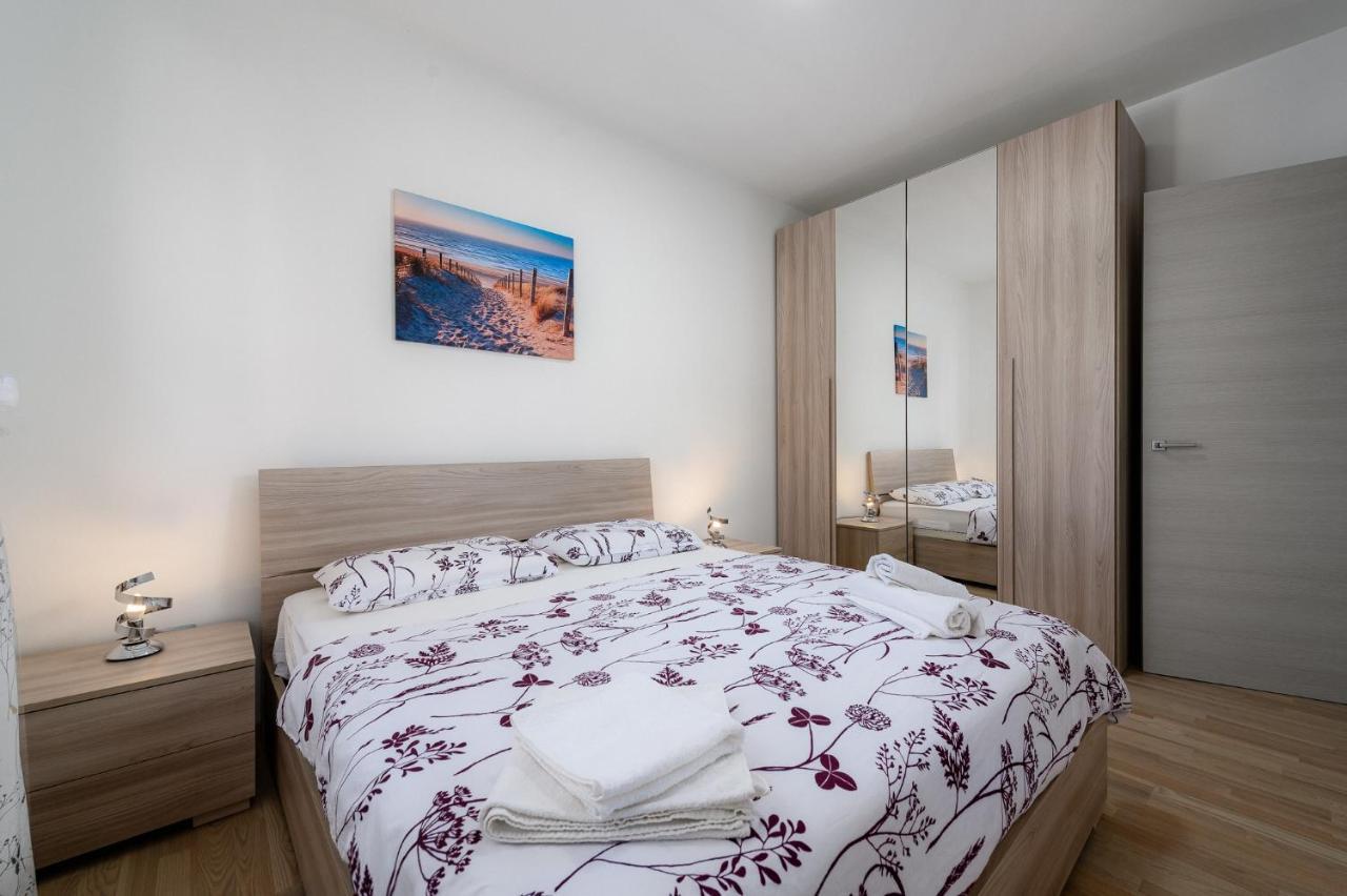 Stancija Amoroso Porec Apartments Exterior photo