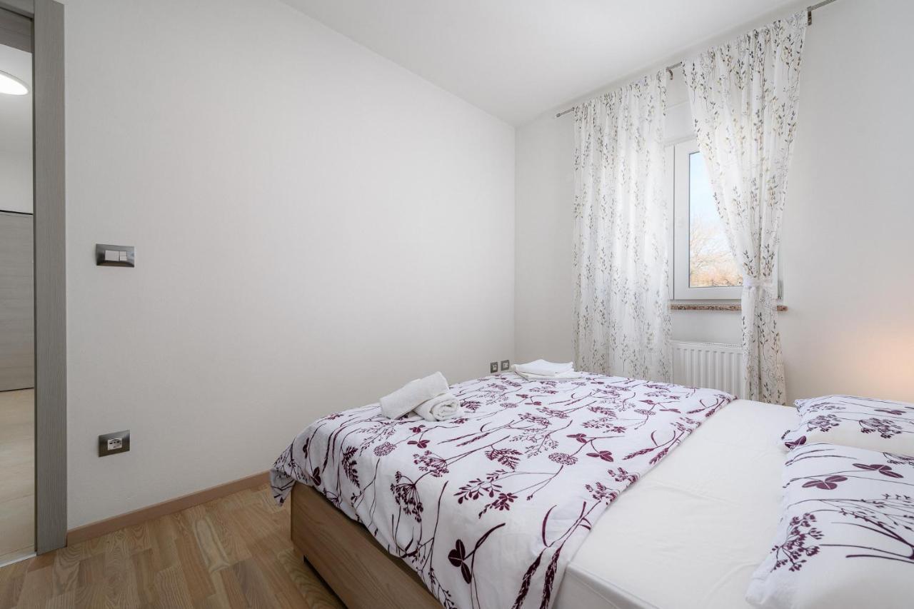 Stancija Amoroso Porec Apartments Exterior photo