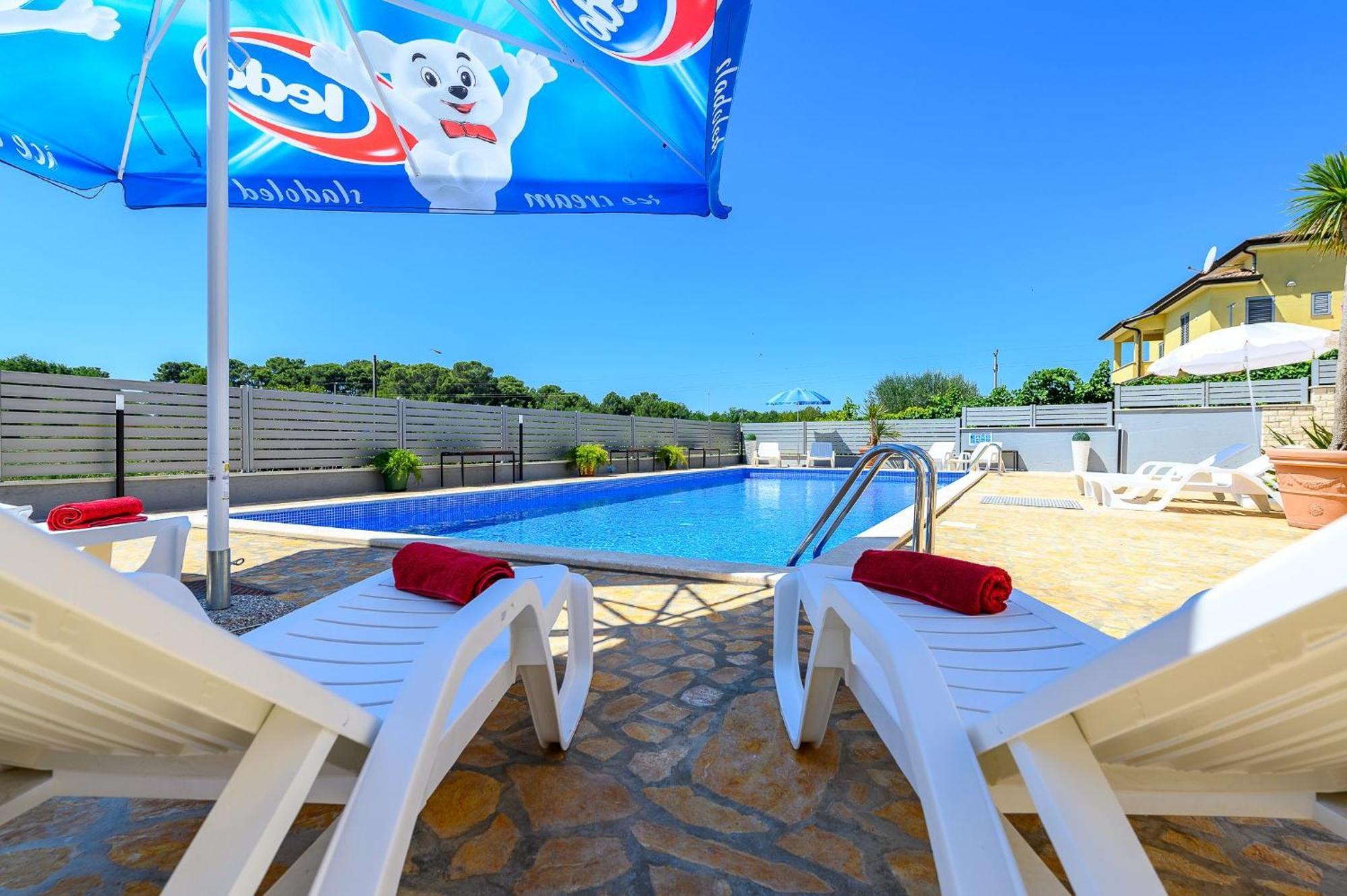 Stancija Amoroso Porec Apartments Exterior photo